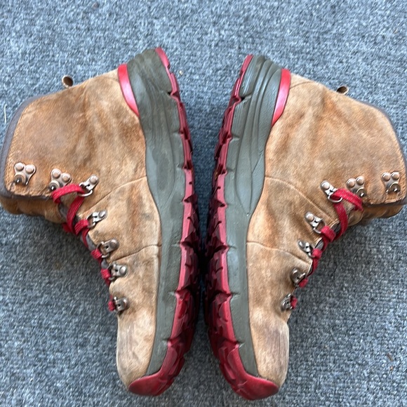Danner Mountain 600, Size 11, New Insoles - Picture 4 of 7